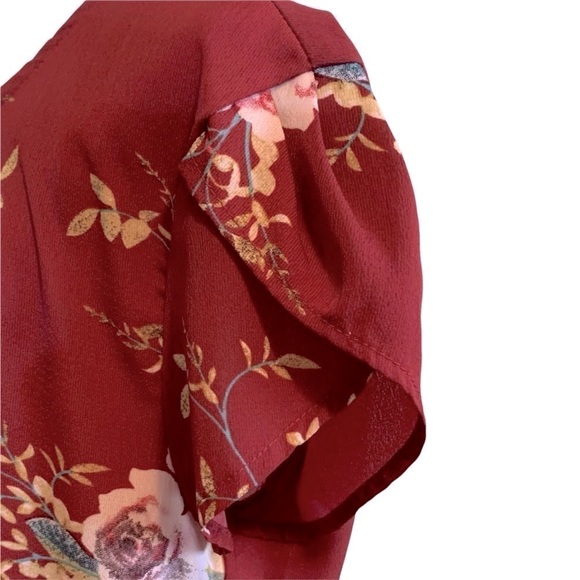 🆕Floral Blouse - Picture 3 of 9